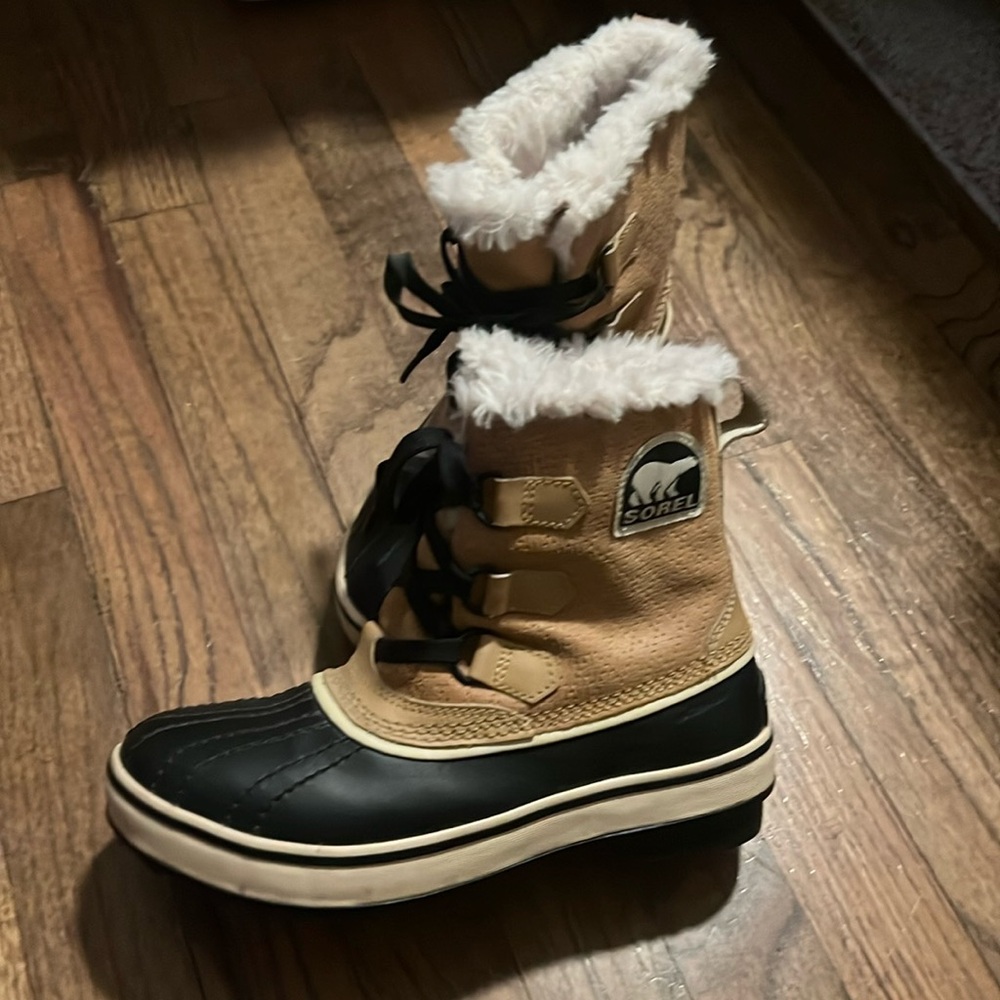 SOREL Women’s Caribou Waterproof Boot